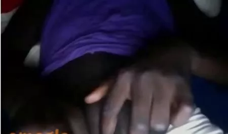 Von einer Frau mit deutsche hausfrauen sex tube einem Mitglied gefickt