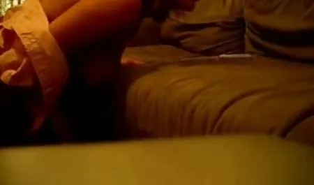 Fickt die reife hausfrauen sex große Vagina einer fragilen kasachischen Frau