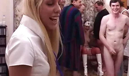 Fiel zum Inzest, um Bruder geiler hausfrauensex zu helfen