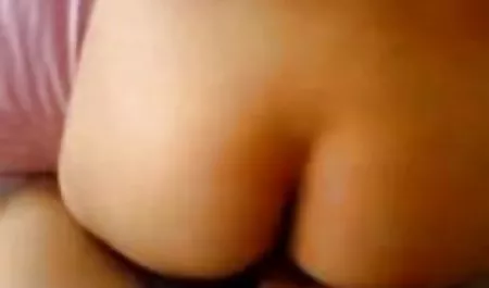 Der Junge machte der Mutter ein Kompliment und wurde von geiler hausfrauensex Inzest gedankt
