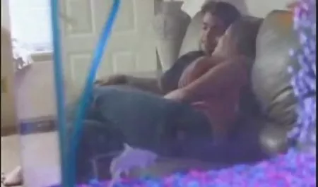 Die wwwhausfrauensex berühmte Pornodarstellerin Lena Berkova prügelt mit einem verheirateten Ficker in einem Hotel