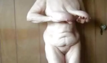 Erwachsenes suche hausfrauen sex Schulmädchen