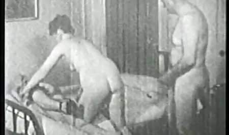 Berührte die Vulva der Blondine hausfrauen sex markt