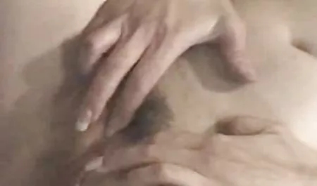 Dies ist das erste Mal reifer hausfrauensex für ein Mädchen